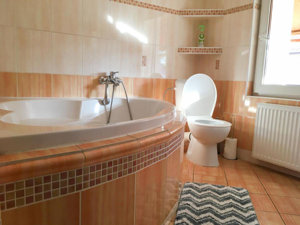 Ubytovani Fish-Com Apartment Steti Luaran gambar